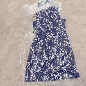 Tahari dress with gold back zipper, front bow